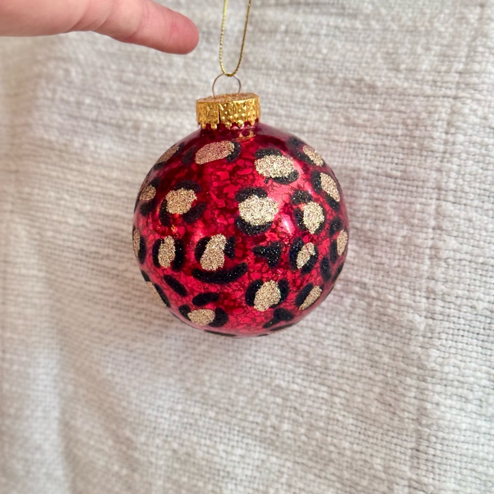 4 Vintage Glass Red Gold & Black Glitter Leopard Christmas Tree Ornaments - Picture 6 of 7